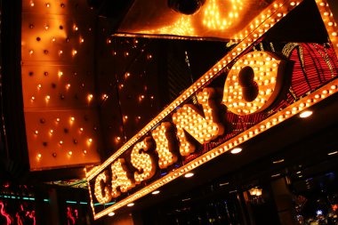 AduQ live dealer table shown on paito kingkong platform