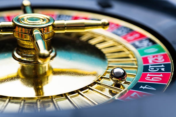 Treasures Aztec paytable showing symbol values and free-spins trigger on paito kingkong